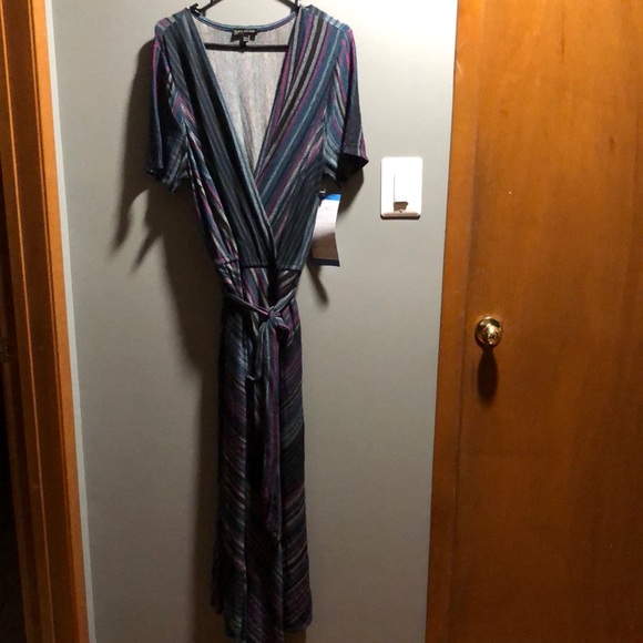 Lane Bryant Dresses & Skirts - BRAND NEW WOMANS DRESS SIZE 14/16! IT HAS 2 FRONT POCKETS AND A BELT! NWT!